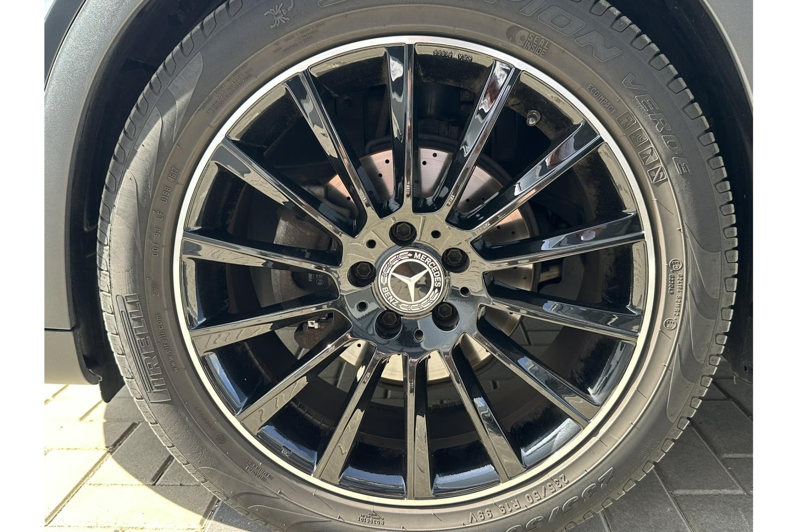 46165861-9